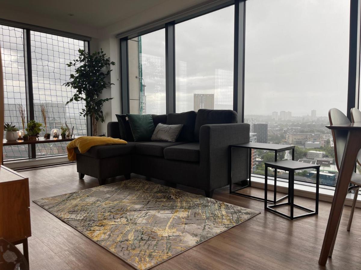 מנצ'סטר Luxury 2 Bedroom En-Suite Apartment Balcony Views מראה חיצוני תמונה